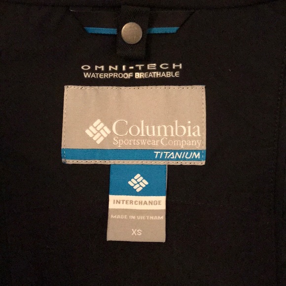 Women’s Columbia Titanium Waterproof Jacket - Picture 4 of 4